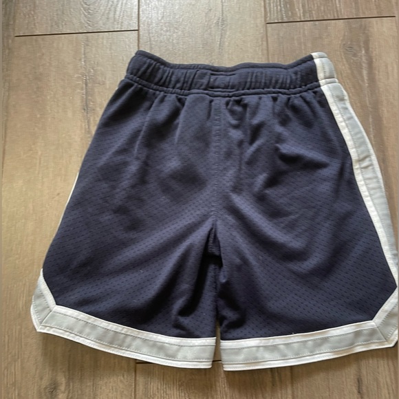 3 pr boys athletic shorts size 4-5 - Picture 4 of 9